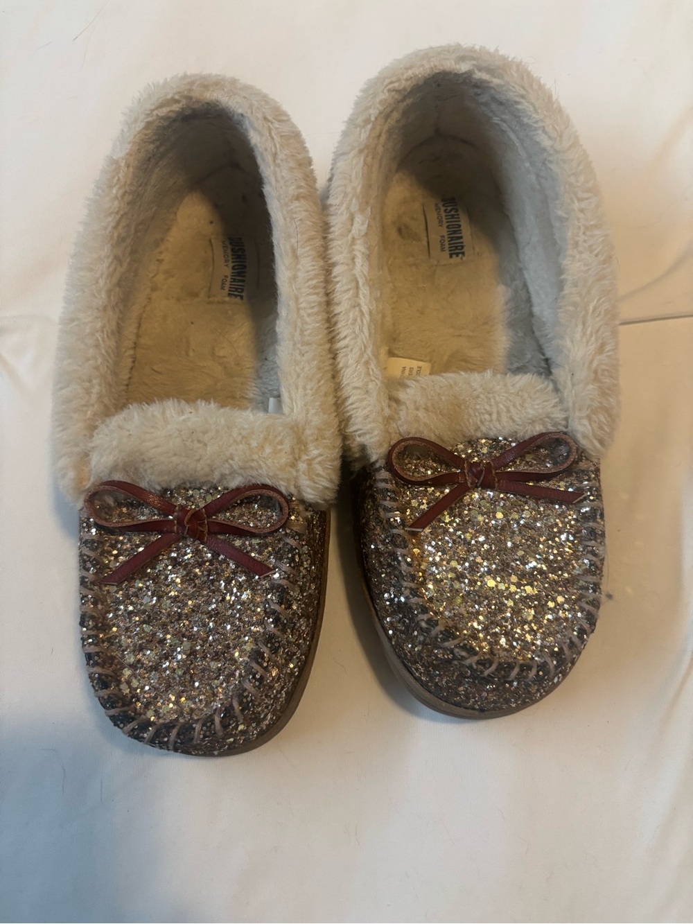 Sparkle Faux Fur Moccasin Slippers -size 8